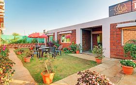 Treebo La Paradise With Swimming Pool